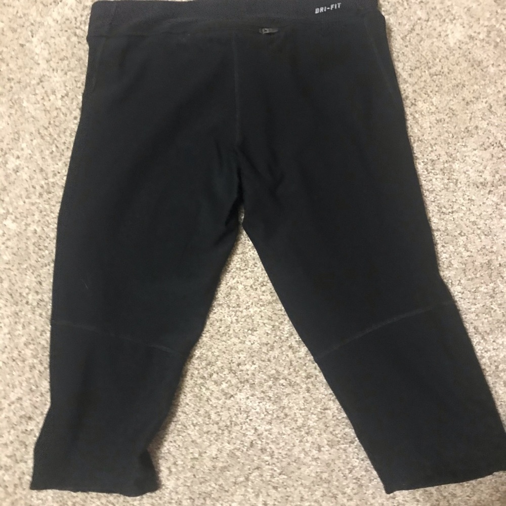 Nike fri-fit cropped running/training/yoga - Picture 2 of 3